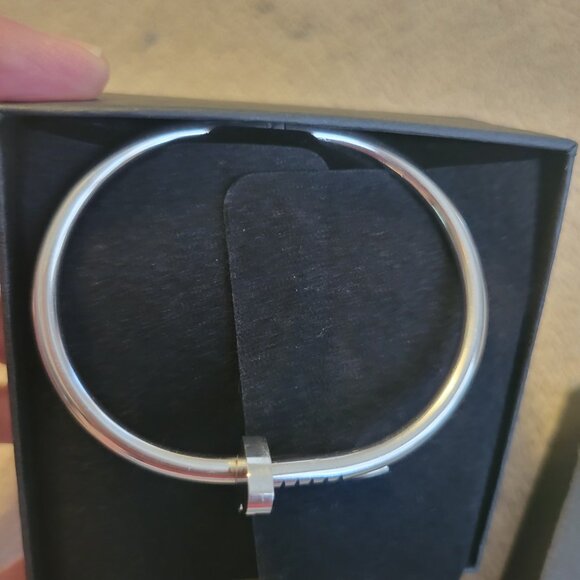 NIB Nail Bangle Bracelet - Picture 4 of 9